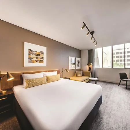 Vibe Hotel Sydney-2