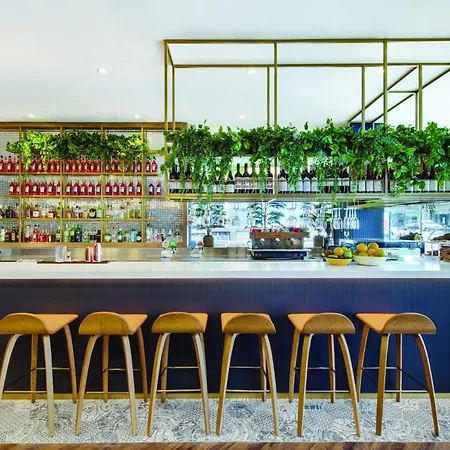 Vibe Hotel Sydney-3